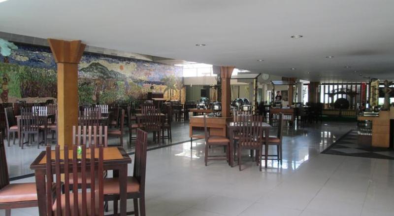 Lpp Convention Hotel Demangan Yogyakarta Exterior photo