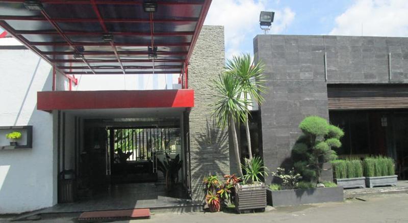 Lpp Convention Hotel Demangan Yogyakarta Exterior photo